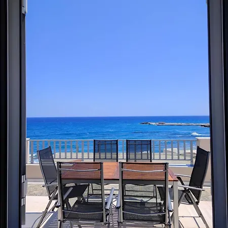 Appartement Beachfront Ela Luxury With Jacuzzi & Views *