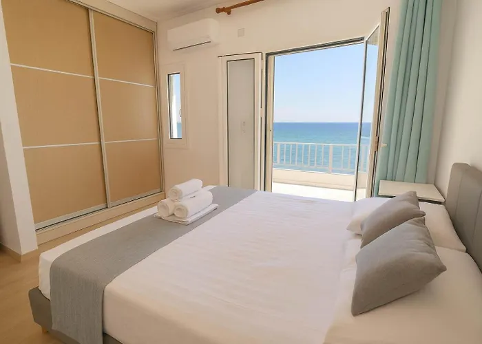Appartamento Beachfront Ela Luxury With Jacuzzi & Views *