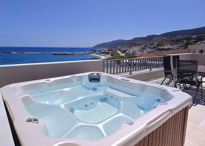Appartamento Beachfront Ela Luxury With Jacuzzi & Views