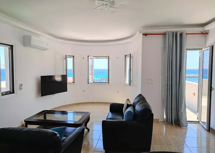 Beachfront Ela Luxury With Jacuzzi & Views *