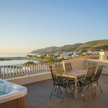 Beachfront Panorama Kythira Jacuzzi & Sea View Agia Pelagia (Kythira)