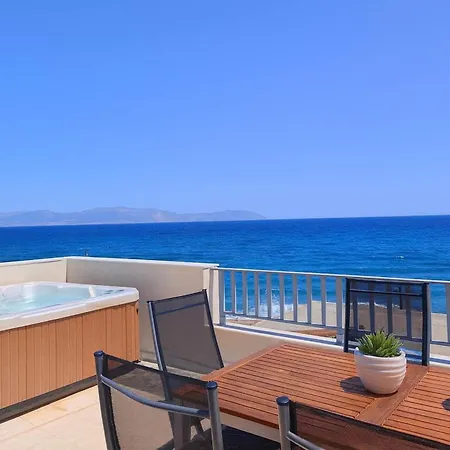 Beachfront Panorama Kythira Jacuzzi & Sea View Agia Pelagia (Kythira)