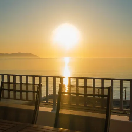 Beachfront Panorama Kythira Jacuzzi & Sea View Apartamento *