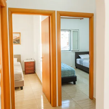 Beachfront Panorama Kythira Jacuzzi & Sea View * Agia Pelagia (Kythira)