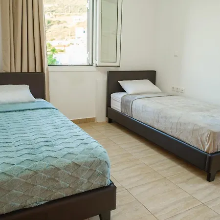 公寓 Beachfront Panorama Kythira Jacuzzi & Sea View *